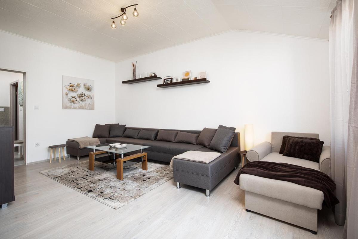 Apartment Aston Пула Экстерьер фото